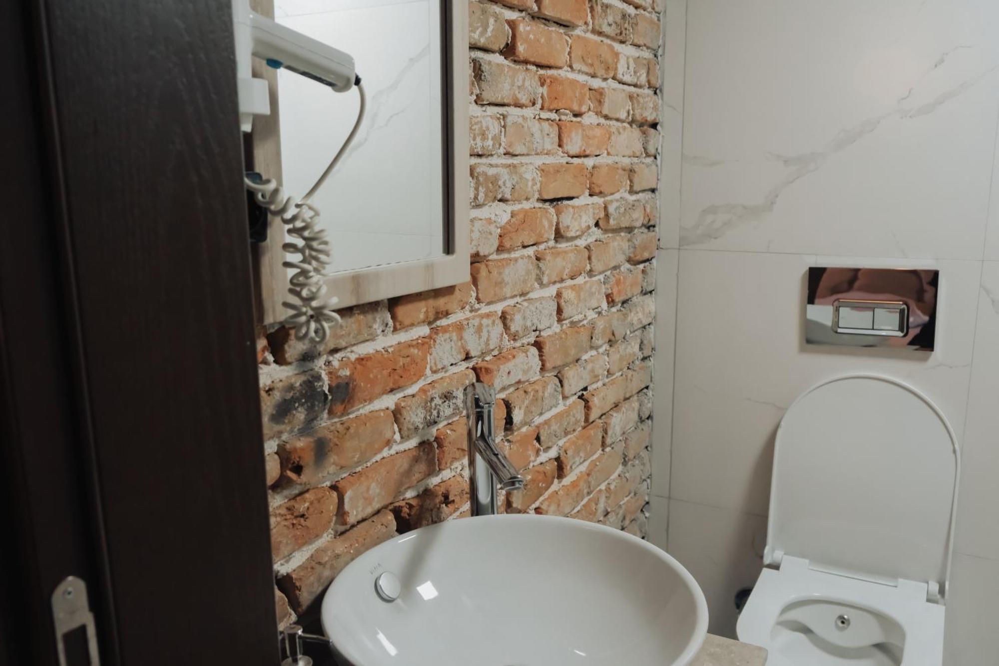 Konak Esila Uşak Exteriör bild